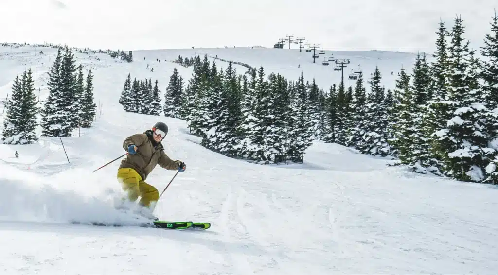 person skiing at Spirit Mountain in Duluth
